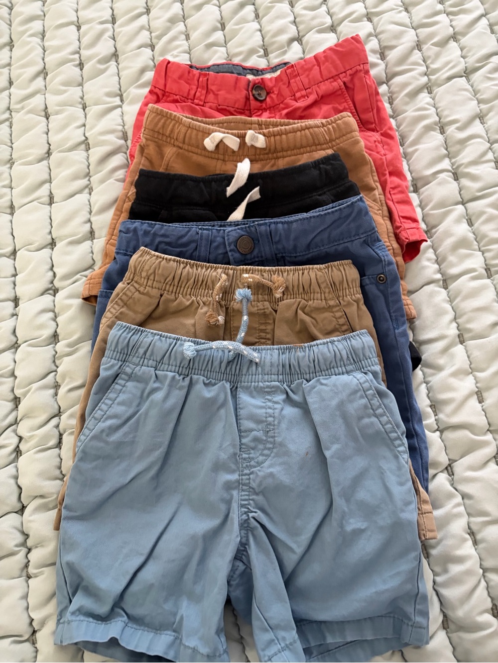 H&M Kids Shorts Bundle - Light Blue, Tan, Navy, Brown, Coral 6 shorts bundle